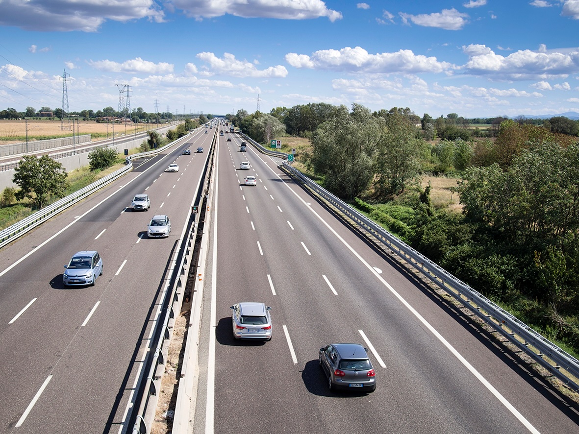 11. РОЗТАШУВАННЯ ТРАНСПОРТНИХ ЗАСОБІВ НА ДОРОЗІ