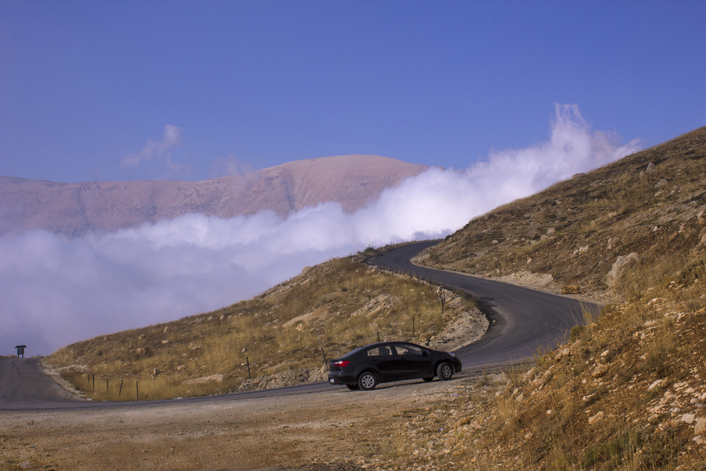 28. РУХ ПО ГІРСЬКИХ ДОРОГАХ І НА КРУТИХ СПУСКАХ